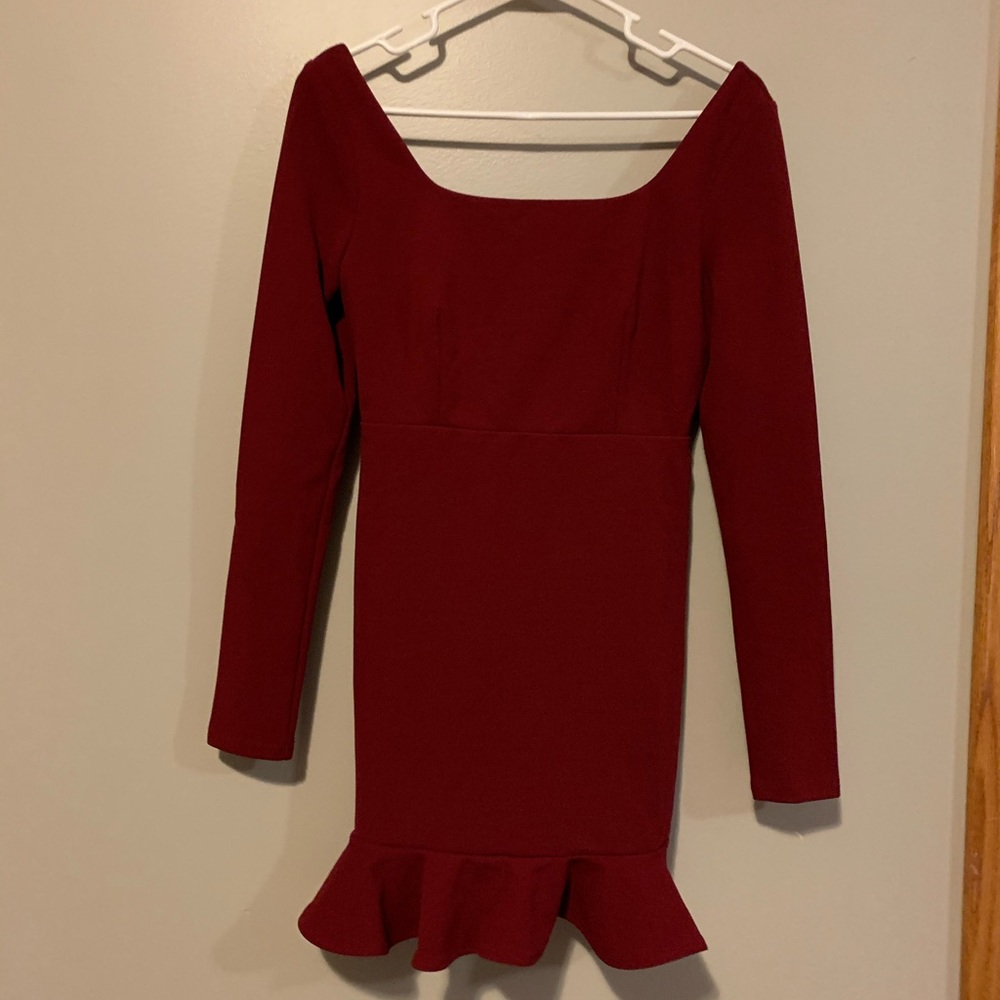 RED DRESS - Picture 2 of 5